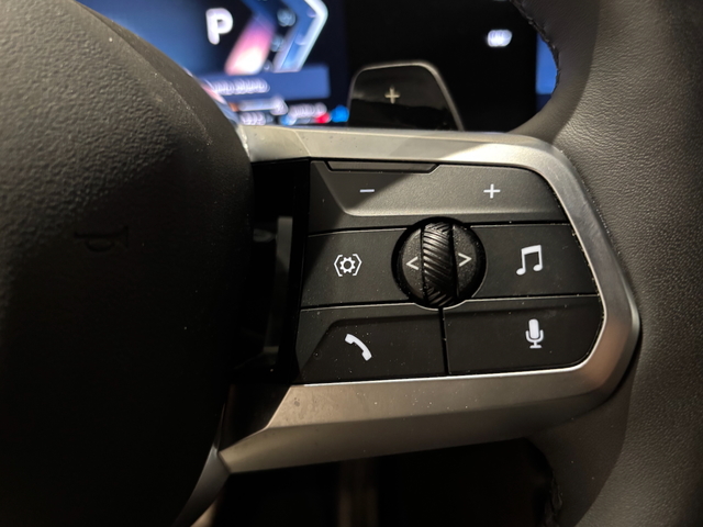 BMW X1 sDrive20d color Azul. Año 2025. 120KW(163CV). Diésel. En concesionario Automotor Costa, S.L.U. de Almería