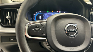 Volvo XC60 T6 Recharge Core AWD Auto 257 kW (350 CV) - 16 Volvo XC60 T6 Ocasión 257 KW (350CV) - 16