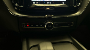 Volvo XC60 T6 Recharge Core AWD Auto 257 kW (350 CV) - 46 Volvo XC60 T6 Ocasión 257 KW (350CV) - 46