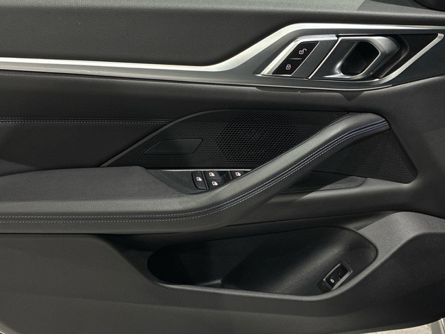 BMW Serie 4 420d Gran Coupe color Negro. Año 2025. 140KW(190CV). Diésel. En concesionario BMW Marcos Automoción de Valencia