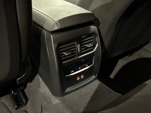 BMW Serie 4 420d Gran Coupe color Negro. Año 2025. 140KW(190CV). Diésel. En concesionario BMW Marcos Automoción de Valencia