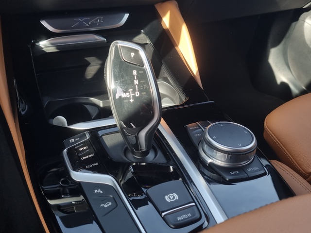 BMW X4 xDrive20d color Azul. Año 2021. 140KW(190CV). Diésel. En concesionario GANDIA Automoviles Fersan, S.A. de Valencia