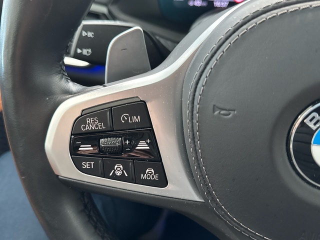 BMW X5 xDrive30d color Blanco. Año 2021. 210KW(286CV). Diésel. En concesionario Motor Gorbea de Álava