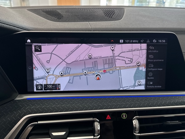 BMW X5 xDrive30d color Blanco. Año 2021. 210KW(286CV). Diésel. En concesionario Motor Gorbea de Álava