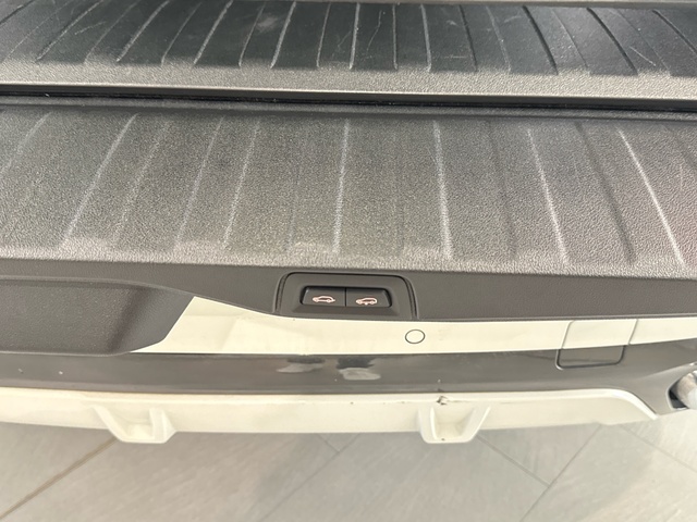 BMW X5 xDrive30d color Blanco. Año 2021. 210KW(286CV). Diésel. En concesionario Motor Gorbea de Álava