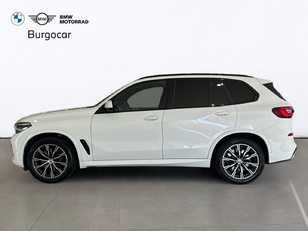 Fotos de BMW X5 xDrive30d color Blanco. Año 2021. 210KW(286CV). Diésel. En concesionario Motor Gorbea de Álava
