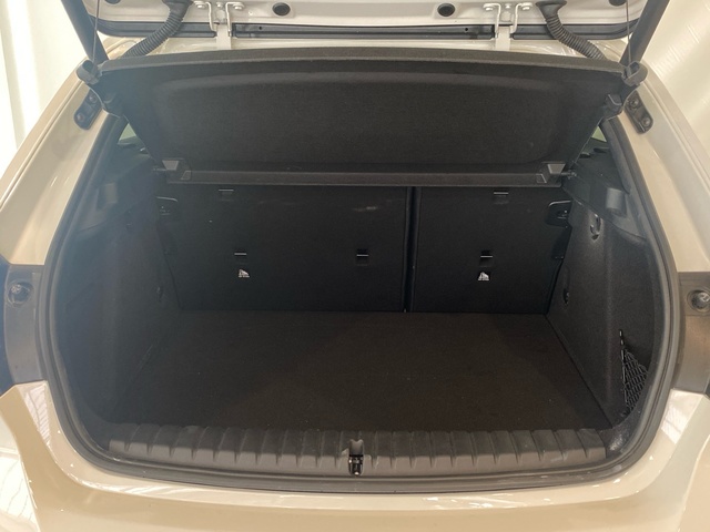 BMW Serie 1 118d color Blanco. Año 2021. 110KW(150CV). Diésel. En concesionario Motor Gorbea de Álava