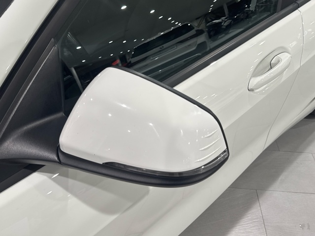 BMW Serie 1 116d color Blanco. Año 2021. 85KW(116CV). Diésel. En concesionario Motor Gorbea de Álava