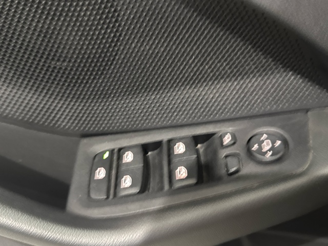 BMW Serie 1 116d color Blanco. Año 2021. 85KW(116CV). Diésel. En concesionario Motor Gorbea de Álava