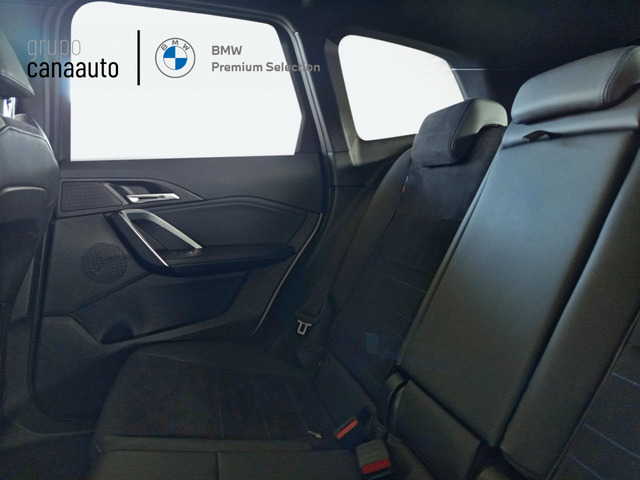 BMW X1 sDrive18d color Blanco. Año 2022. 110KW(150CV). Diésel. En concesionario LAS CHAFIRAS de Sta. C. Tenerife