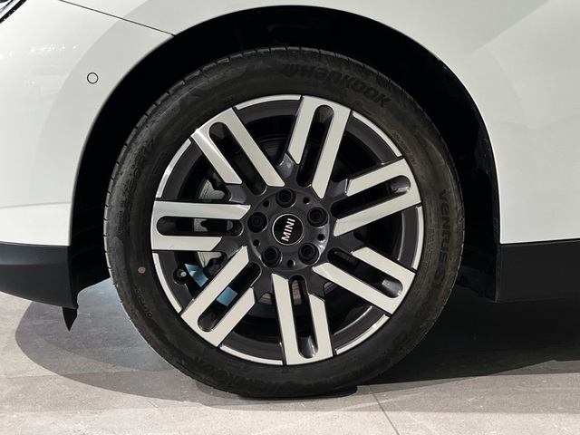 fotoG 15 del MINI MINI Cooper SE 160 kW (218 CV) 218cv Eléctrico del 2024 en Murcia