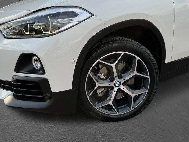 BMW X2 sDrive18i color Blanco. Año 2020. 103KW(140CV). Gasolina. En concesionario MURCIA PREMIUM S.L. JUAN CARLOS I de Murcia