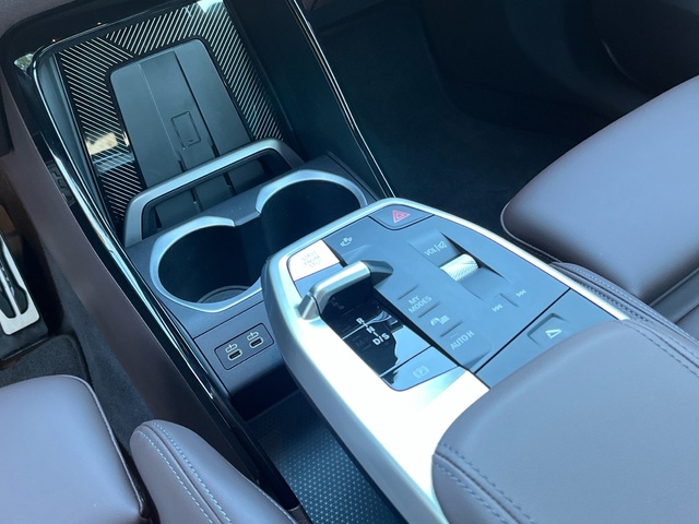 BMW X1 sDrive18d color Blanco. Año 2025. 110KW(150CV). Diésel. En concesionario Murcia Premium S.L. AV DEL ROCIO de Murcia