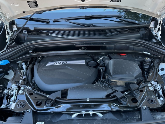 BMW X1 sDrive18d color Blanco. Año 2025. 110KW(150CV). Diésel. En concesionario Murcia Premium S.L. AV DEL ROCIO de Murcia