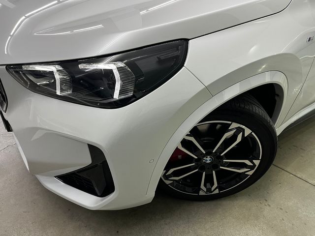 BMW X1 sDrive20d color Blanco. Año 2025. 120KW(163CV). Diésel. En concesionario Unicars Ponent de Lleida