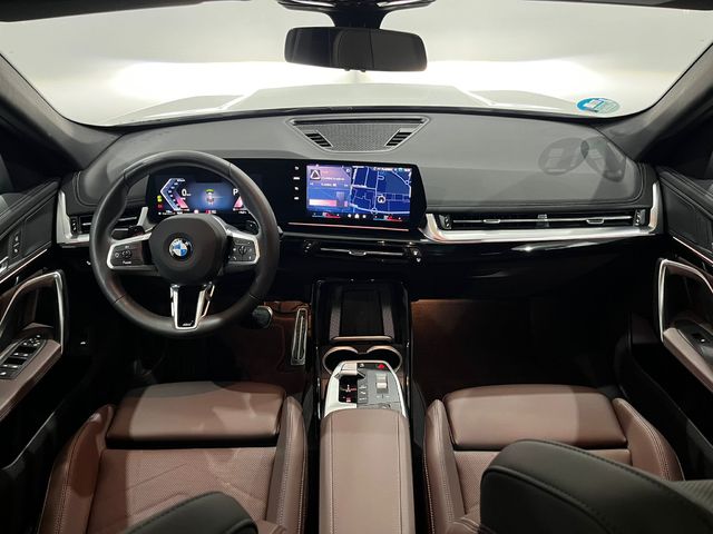 BMW X1 sDrive20d color Blanco. Año 2025. 120KW(163CV). Diésel. En concesionario Unicars Ponent de Lleida