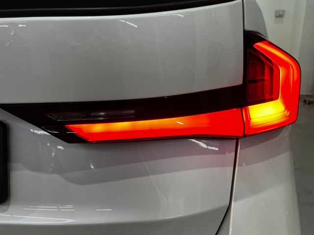 BMW X1 sDrive20d color Blanco. Año 2025. 120KW(163CV). Diésel. En concesionario Unicars Ponent de Lleida