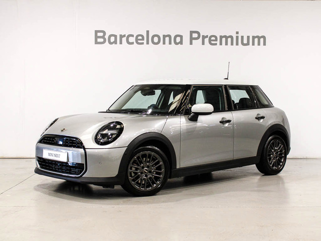 fotoG 0 del MINI MINI 5 Puertas Cooper C 115 kW (156 CV) 156cv Gasolina del 2025 en Barcelona