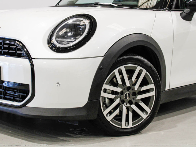 fotoG 5 del MINI MINI 5 Puertas Cooper C 115 kW (156 CV) 156cv Gasolina del 2025 en Barcelona