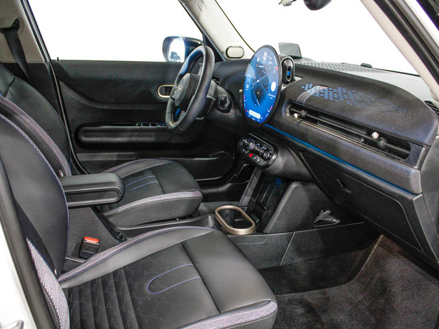 fotoG 16 del MINI MINI 5 Puertas Cooper C 115 kW (156 CV) 156cv Gasolina del 2025 en Barcelona