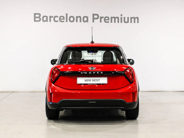 fotoG 4 del MINI MINI 5 Puertas Cooper C 115 kW (156 CV) 156cv Gasolina del 2025 en Barcelona