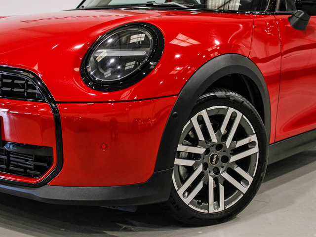 fotoG 5 del MINI MINI 5 Puertas Cooper C 115 kW (156 CV) 156cv Gasolina del 2025 en Barcelona