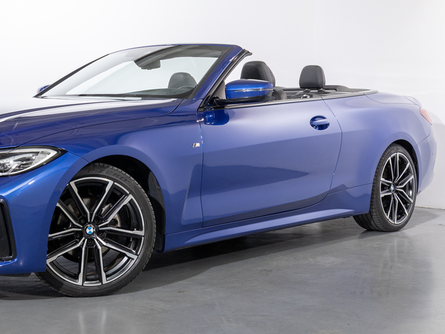 BMW Serie 4 420i Cabrio color Azul. Año 2021. 135KW(184CV). Gasolina. En concesionario Oliva Motor Girona de Girona