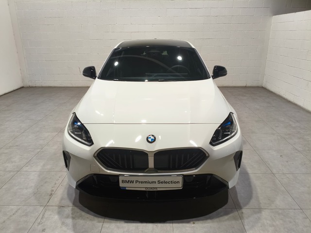BMW Serie 1 120d color Blanco. Año 2025. 120KW(163CV). Diésel. En concesionario Quadis Munich de Barcelona