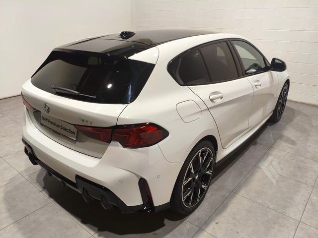 BMW Serie 1 120d color Blanco. Año 2025. 120KW(163CV). Diésel. En concesionario Quadis Munich de Barcelona