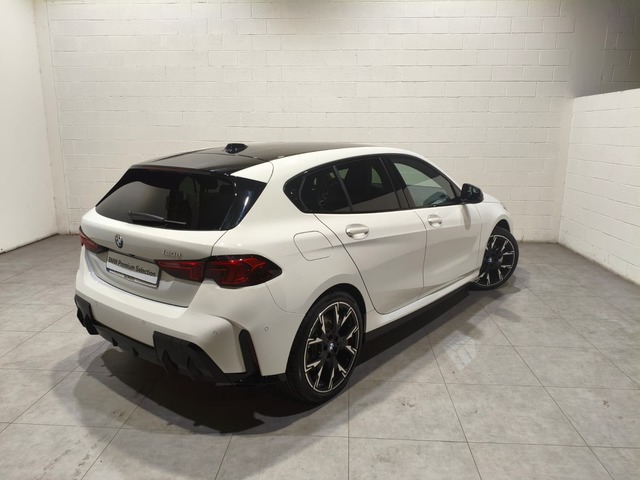 BMW Serie 1 120d color Blanco. Año 2025. 120KW(163CV). Diésel. En concesionario Quadis Munich de Barcelona