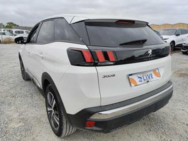 Peugeot 3008 PureTech 130 S&S Allure 96 kW (130 CV)