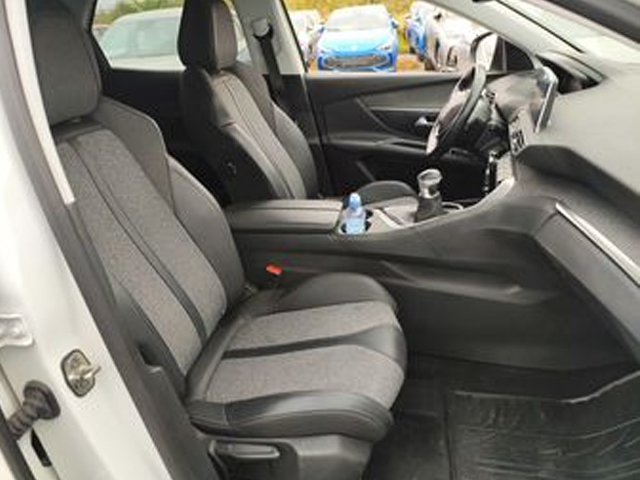 Peugeot 3008 PureTech 130 S&S Allure 96 kW (130 CV)