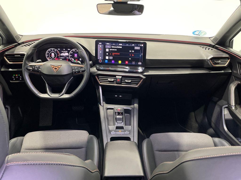 CUPRA Leon Sportstourer 1.5 eTSI en Barcelona