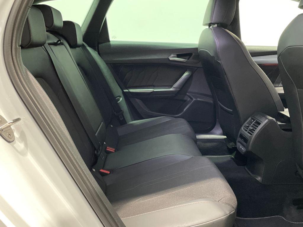 CUPRA Leon Sportstourer 1.5 eTSI en Barcelona