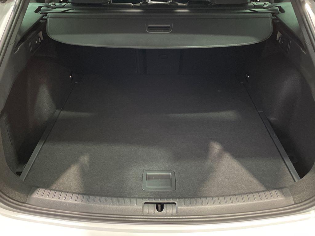 CUPRA Leon Sportstourer 1.5 eTSI en Barcelona