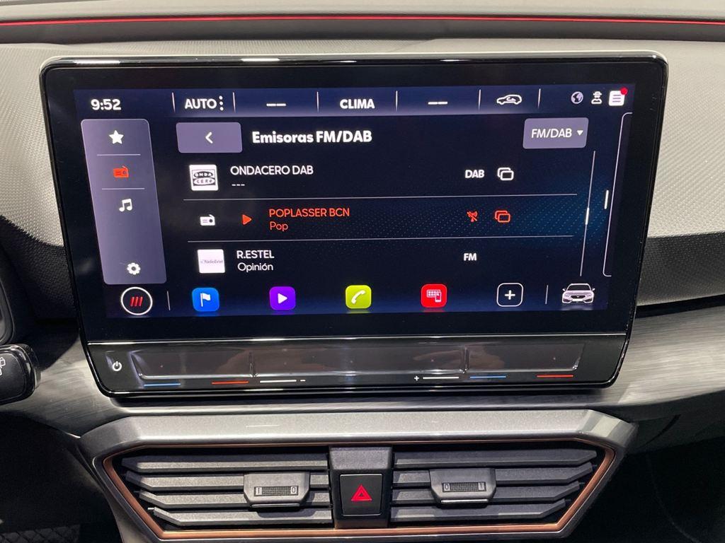 CUPRA Leon Sportstourer 1.5 eTSI en Barcelona