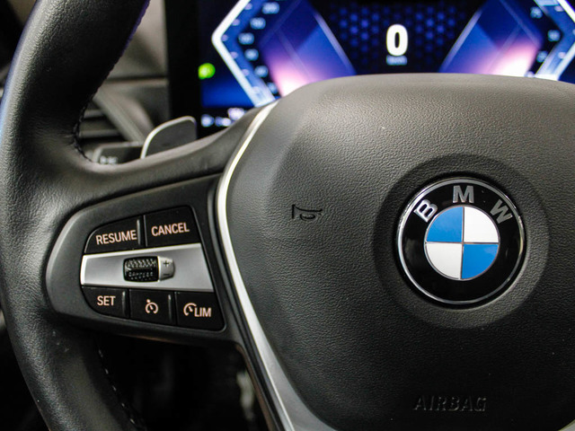 BMW Serie 3 320d color Negro. Año 2024. 140KW(190CV). Diésel. En concesionario Barcelona Premium -- GRAN VIA de Barcelona