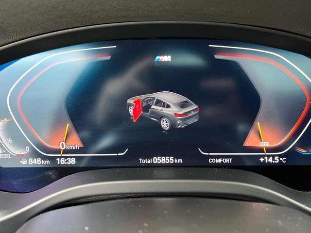 BMW X4 xDrive20d color Blanco. Año 2025. 140KW(190CV). Diésel. En concesionario Celtamotor Vigo de Pontevedra