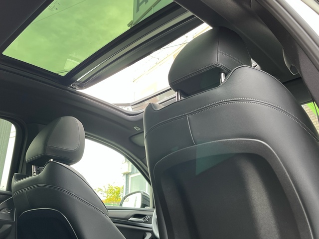 BMW X4 xDrive20d color Blanco. Año 2025. 140KW(190CV). Diésel. En concesionario Celtamotor Vigo de Pontevedra