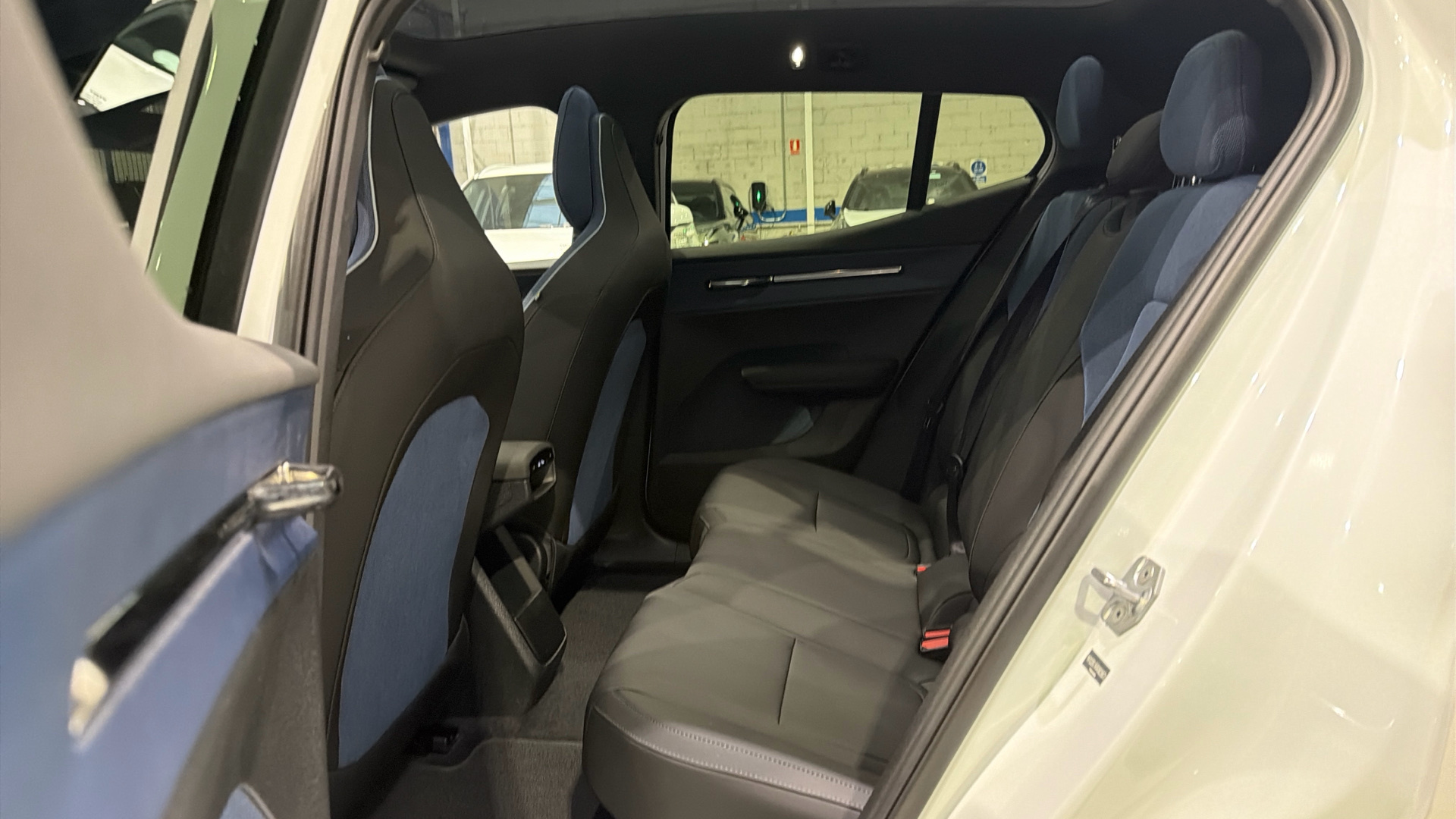 Volvo EX30 segunda mano 87114371 - 6