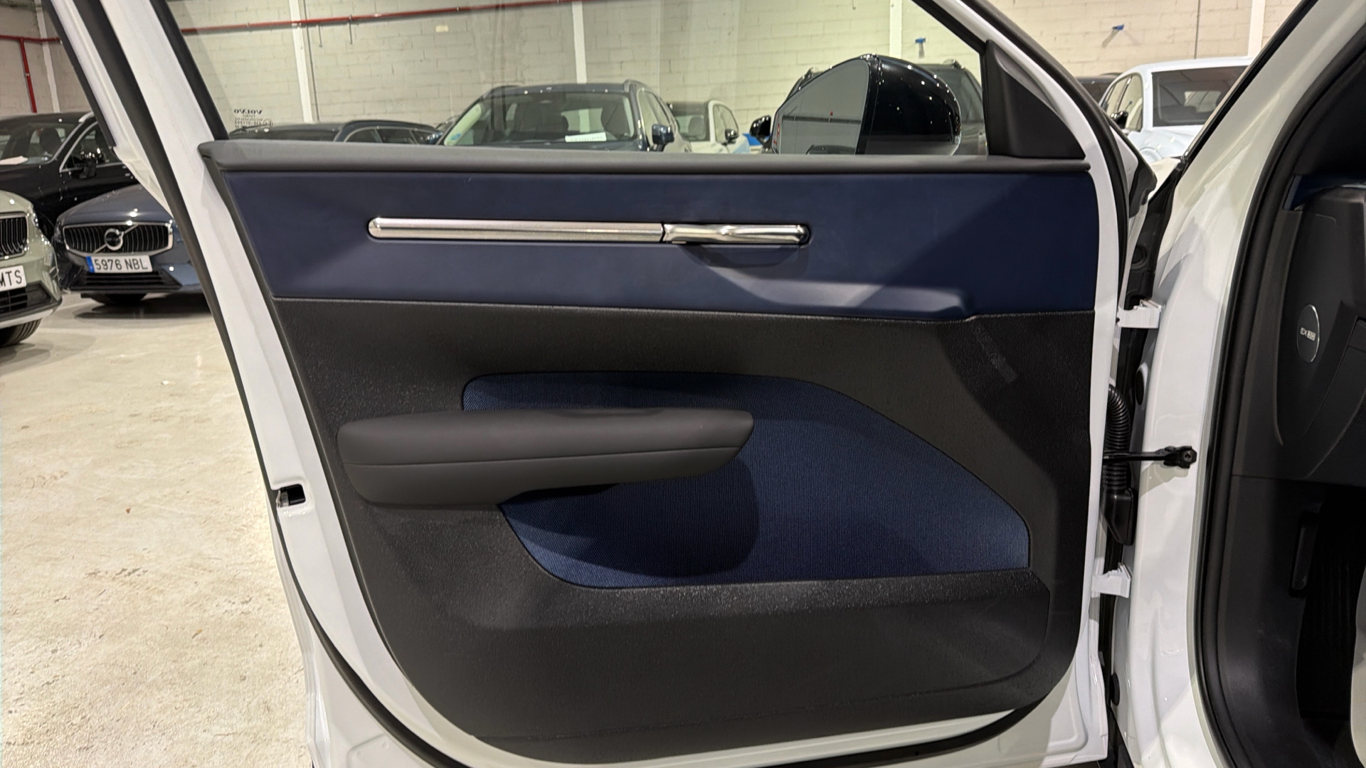 Volvo EX30 segunda mano 87114371 - 24