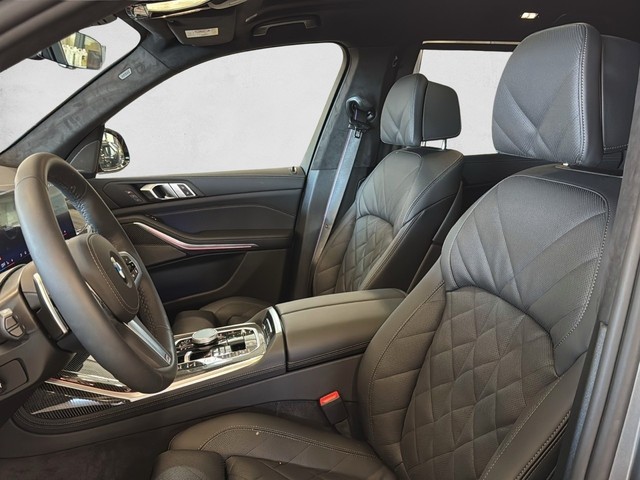 BMW X7 xDrive40d color Gris. Año 2025. 259KW(352CV). Diésel. En concesionario Enekuri Motor de Vizcaya