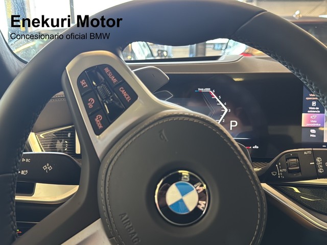 BMW X7 xDrive40d color Gris. Año 2025. 259KW(352CV). Diésel. En concesionario Enekuri Motor de Vizcaya