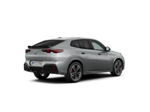 Fotos de BMW X2 sDrive20d color Gris. Año 2025. 120KW(163CV). Diésel. En concesionario Motri Motor Jaén de Jaén