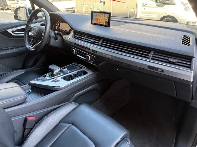 Audi Q7 sport 3.0 TDI quattro 200 kW (272 CV) tiptronic