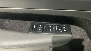 Volvo XC40 T2 Essential Auto 95 kW (129 CV) - 38 Volvo XC40 T2 Ocasión 95 KW (129CV) - 38