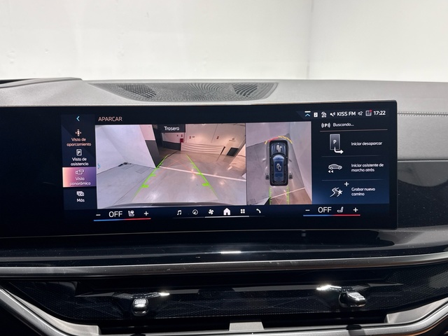 BMW X7 xDrive40d color Gris. Año 2025. 259KW(352CV). Diésel. En concesionario Auto Premier, S.A. - MADRID de Madrid