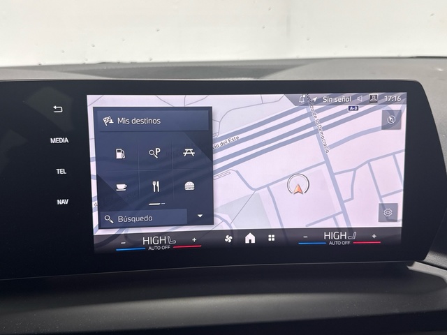 BMW Serie 1 120d color Gris. Año 2025. 120KW(163CV). Diésel. En concesionario Auto Premier, S.A. - MADRID de Madrid