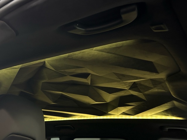 BMW XM 50e color Negro. Año 2025. 350KW(476CV). Híbrido Electro/Gasolina. En concesionario Auto Premier, S.A. - MADRID de Madrid