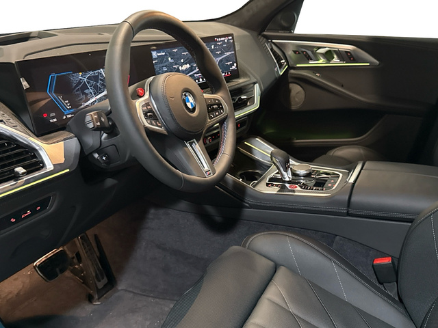 BMW XM 50e color Negro. Año 2025. 350KW(476CV). Híbrido Electro/Gasolina. En concesionario Auto Premier, S.A. - MADRID de Madrid